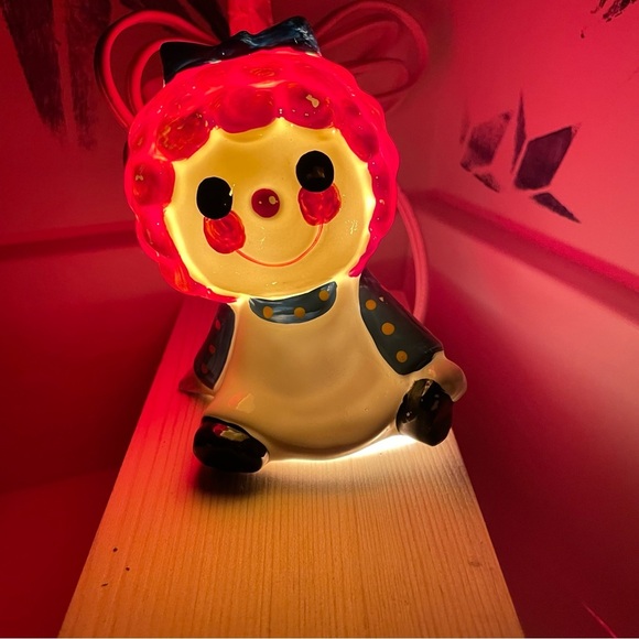 Vintage 1970’s Ceramic Raggedy Ann Nightlight / Table Lamp - Picture 6 of 9